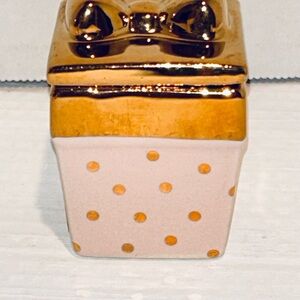 Lauren Conrad Trinket Box Ceramic Gift Box Gold Bow Lid Light Pink Kohl’s New